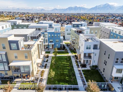 Tiny photo for 11201 S FREESTONE RD W #474, South Jordan, UT 84009 (MLS # 2119065)