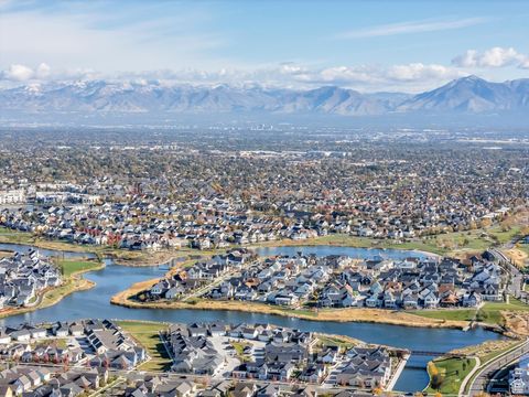 Tiny photo for 11201 S FREESTONE RD W #474, South Jordan, UT 84009 (MLS # 2119065)