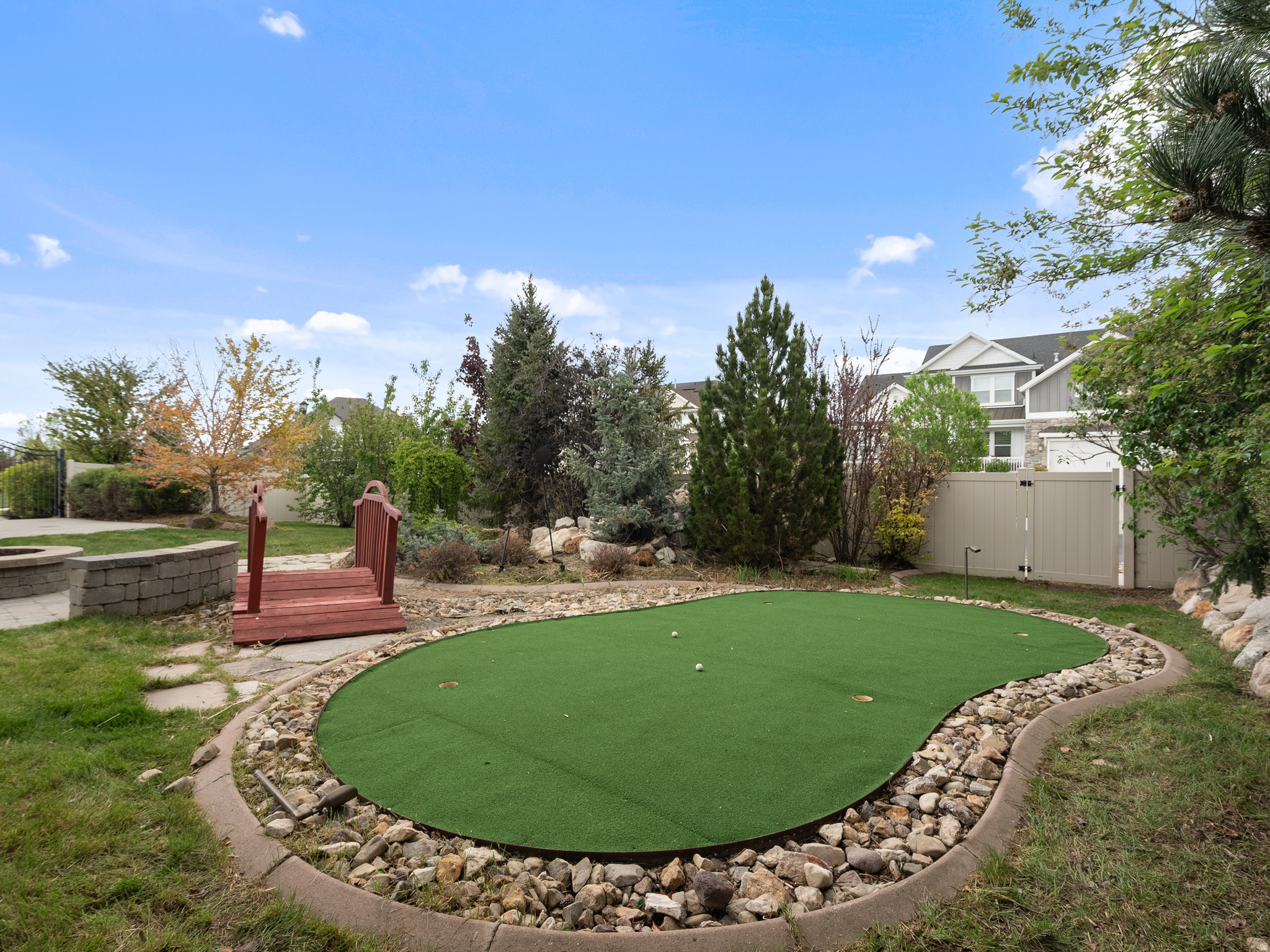 ASPEN CREST - Residential