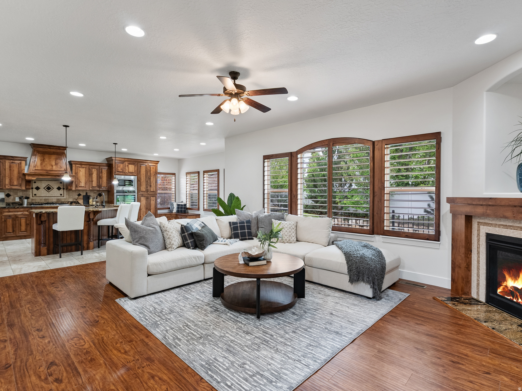 ASPEN CREST - Residential