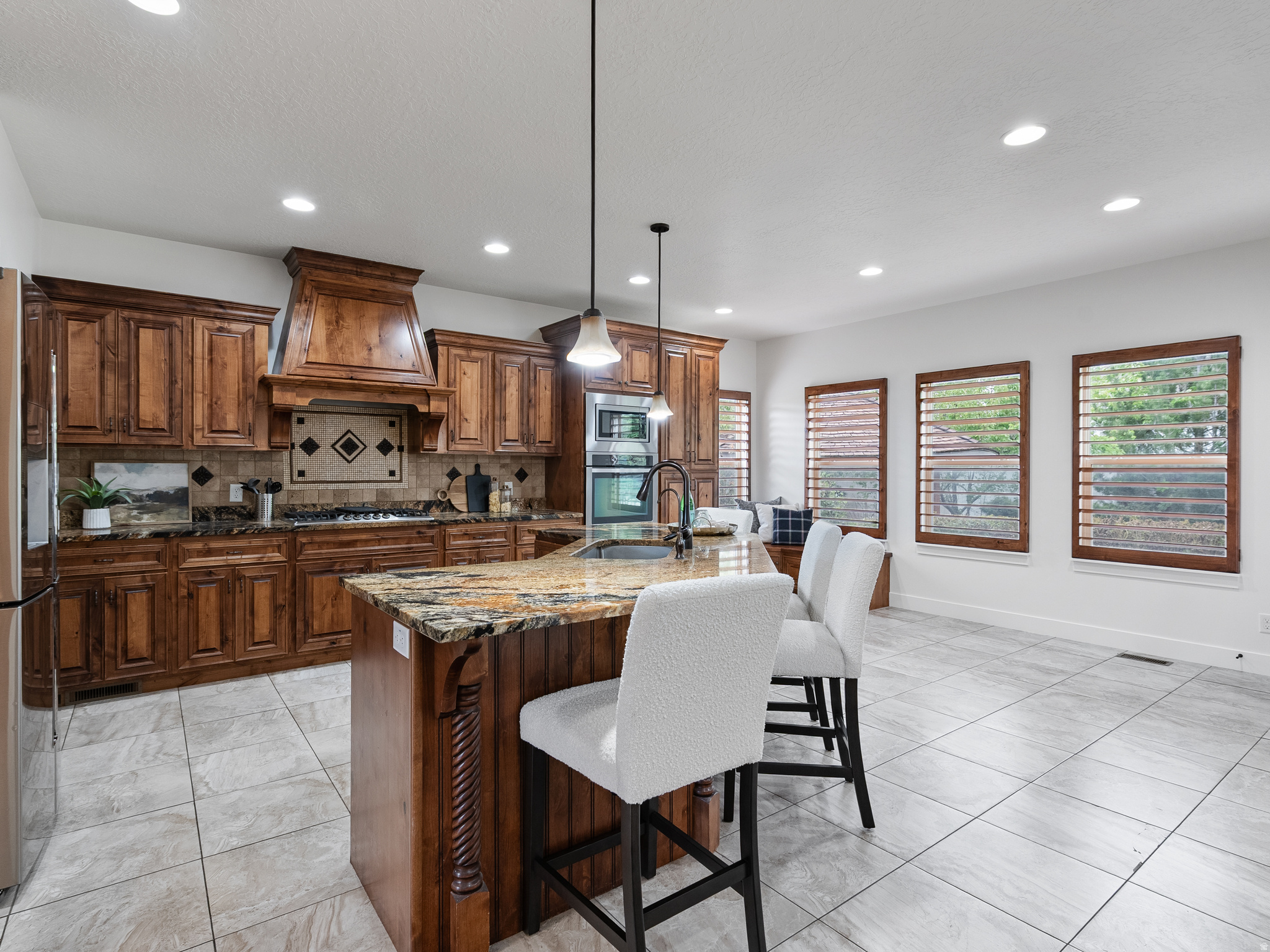 ASPEN CREST - Residential