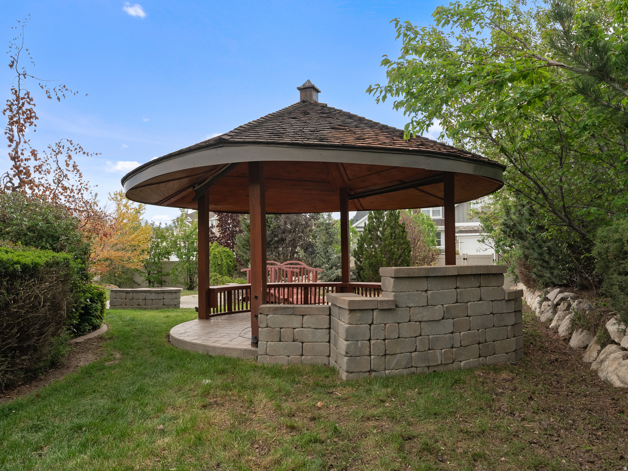 ASPEN CREST - Residential