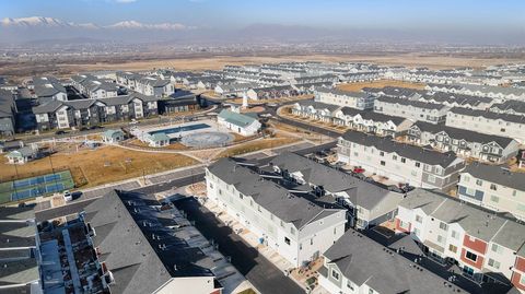 Tiny photo for 1098 E QUARTERDECK WAY, Saratoga Springs, UT 84045 (MLS # 2135008)