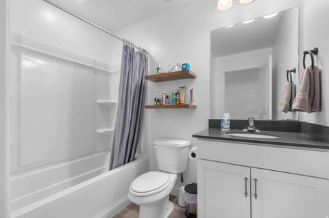 Tiny photo for 1098 E QUARTERDECK WAY, Saratoga Springs, UT 84045 (MLS # 2135008)