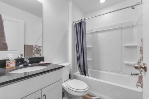 Tiny photo for 1098 E QUARTERDECK WAY, Saratoga Springs, UT 84045 (MLS # 2135008)