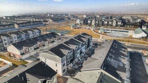 Tiny photo for 1098 E QUARTERDECK WAY, Saratoga Springs, UT 84045 (MLS # 2135008)