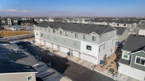 Tiny photo for 1098 E QUARTERDECK WAY, Saratoga Springs, UT 84045 (MLS # 2135008)