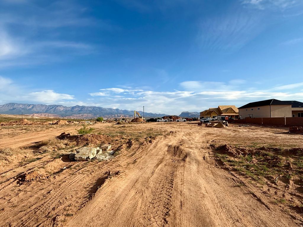 Photo of 990 W 1920 S #67, Hurricane, UT 84737 (MLS # 2149835)