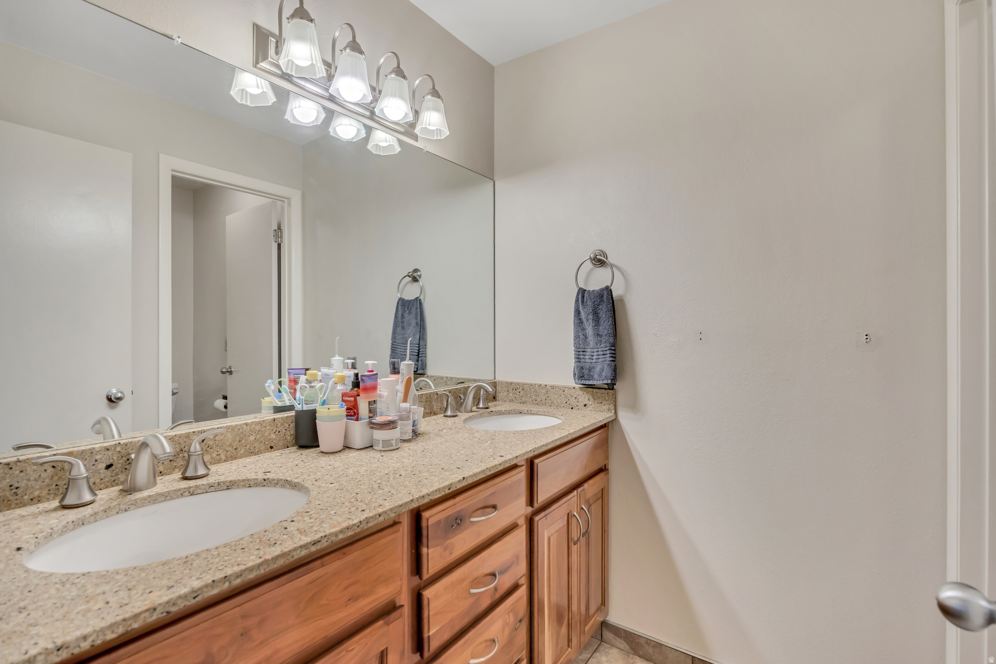 SOUTHLAND TERRACE #7 - Residential