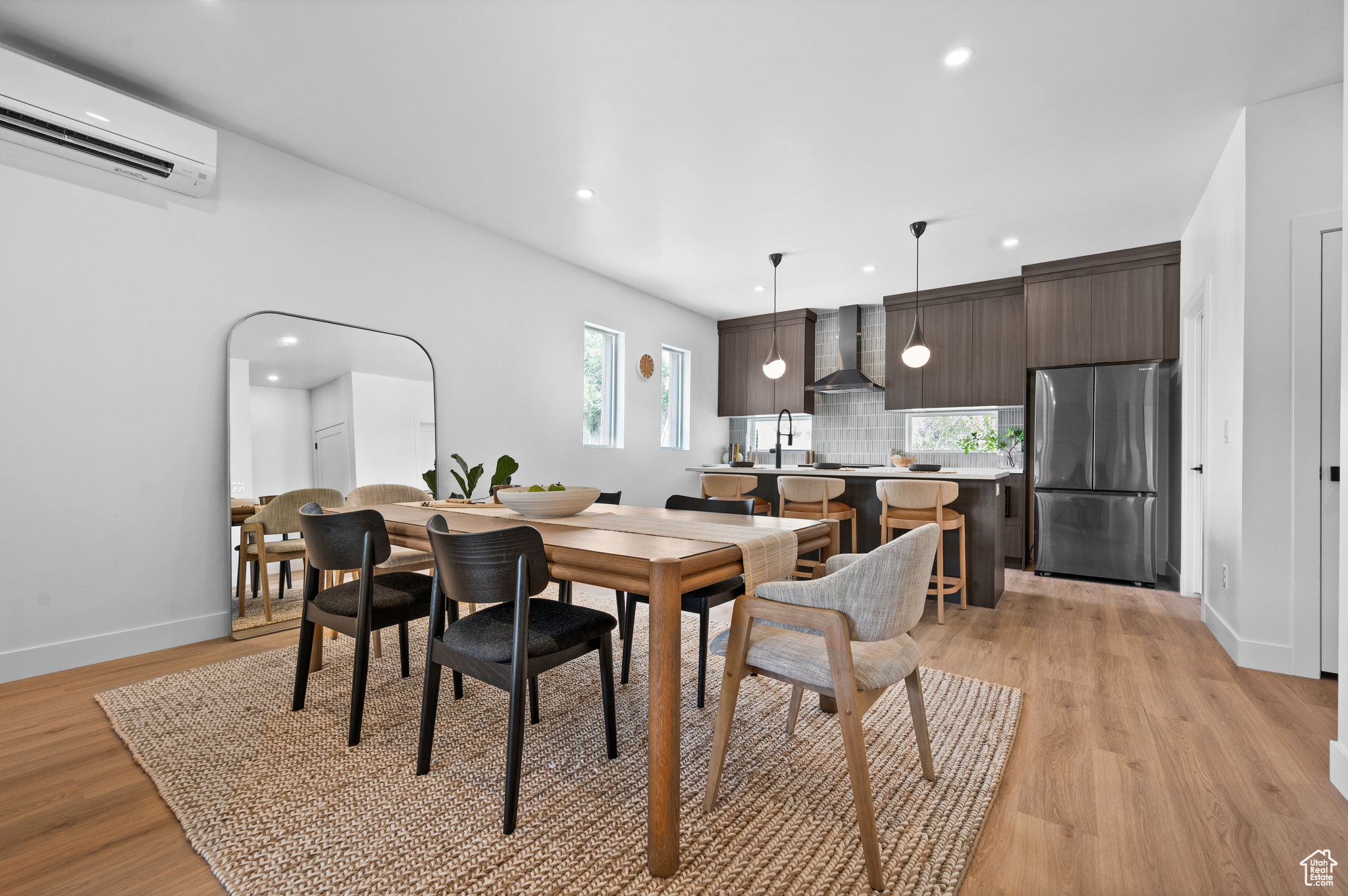 WOODLAND COMMONS - Residential