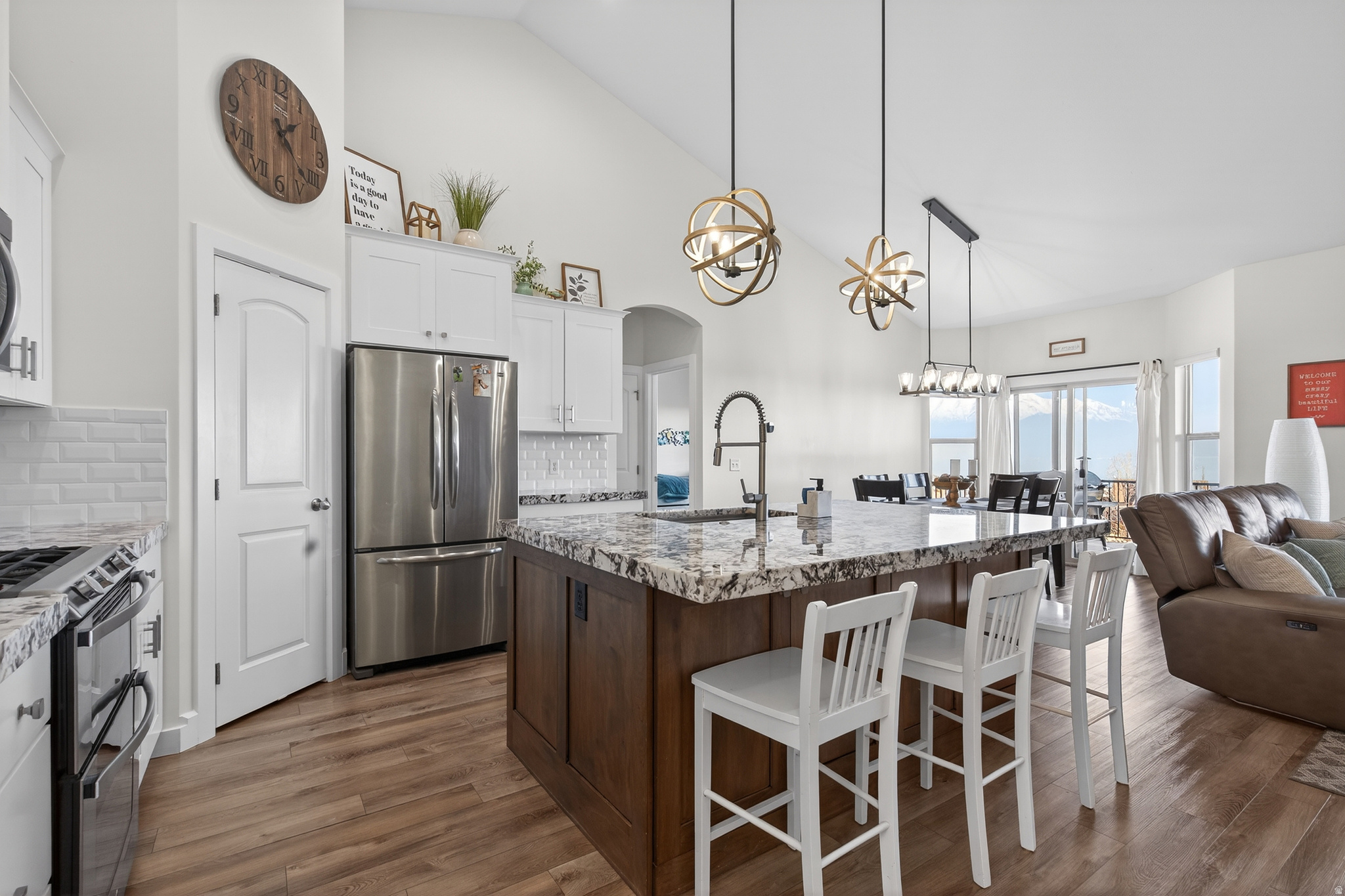 LAKE MOUNTAIN ESTATES - Residential