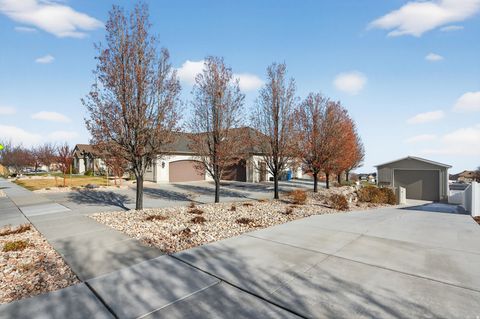 Tiny photo for 3926 S PANORAMA DR, Saratoga Springs, UT 84045 (MLS # 2131064)