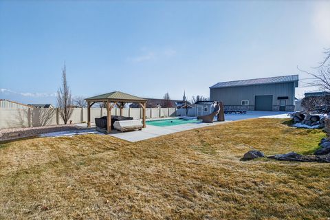Tiny photo for 3926 S PANORAMA DR, Saratoga Springs, UT 84045 (MLS # 2131064)