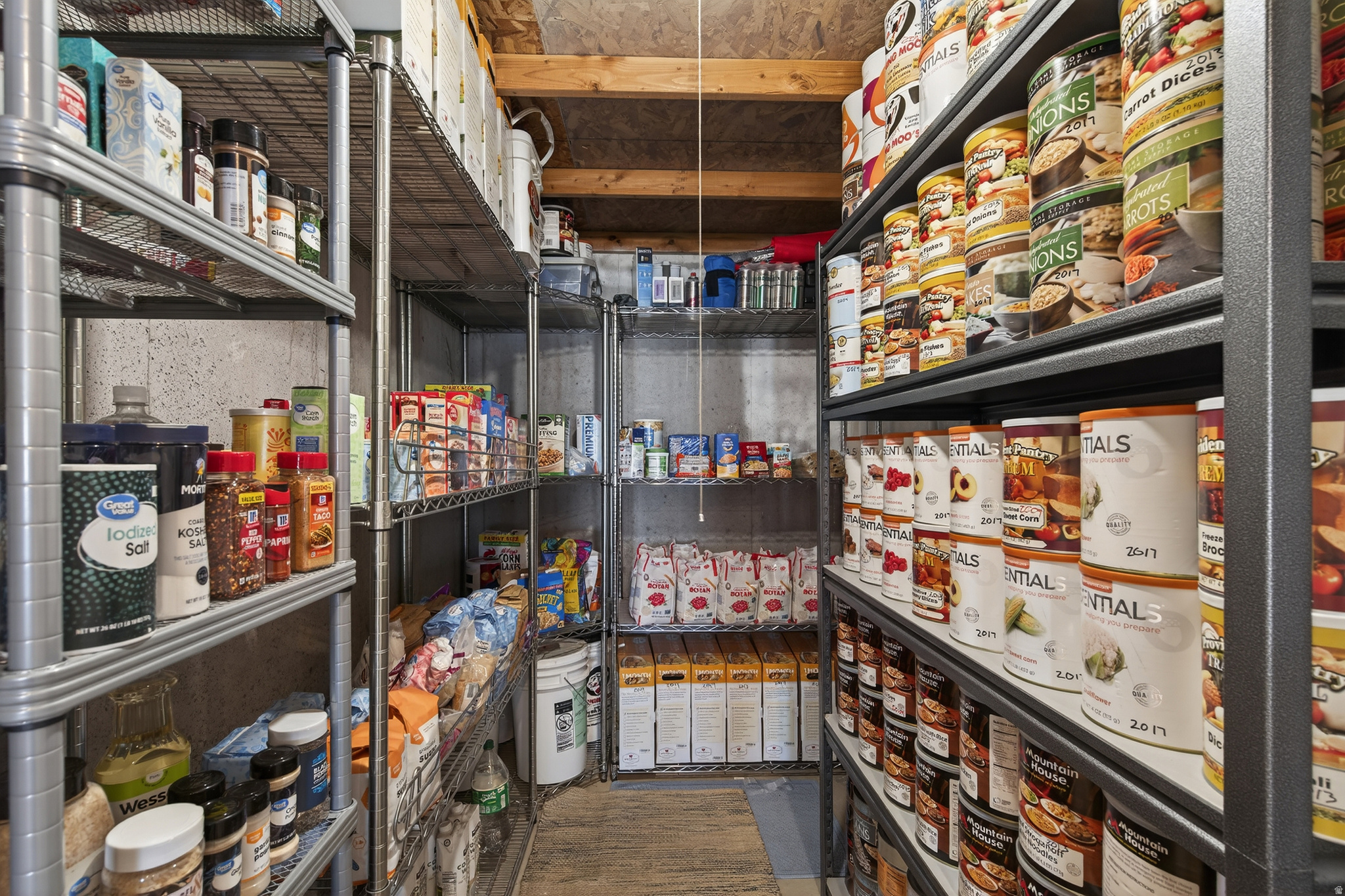 LAKE MOUNTAIN ESTATES - Residential