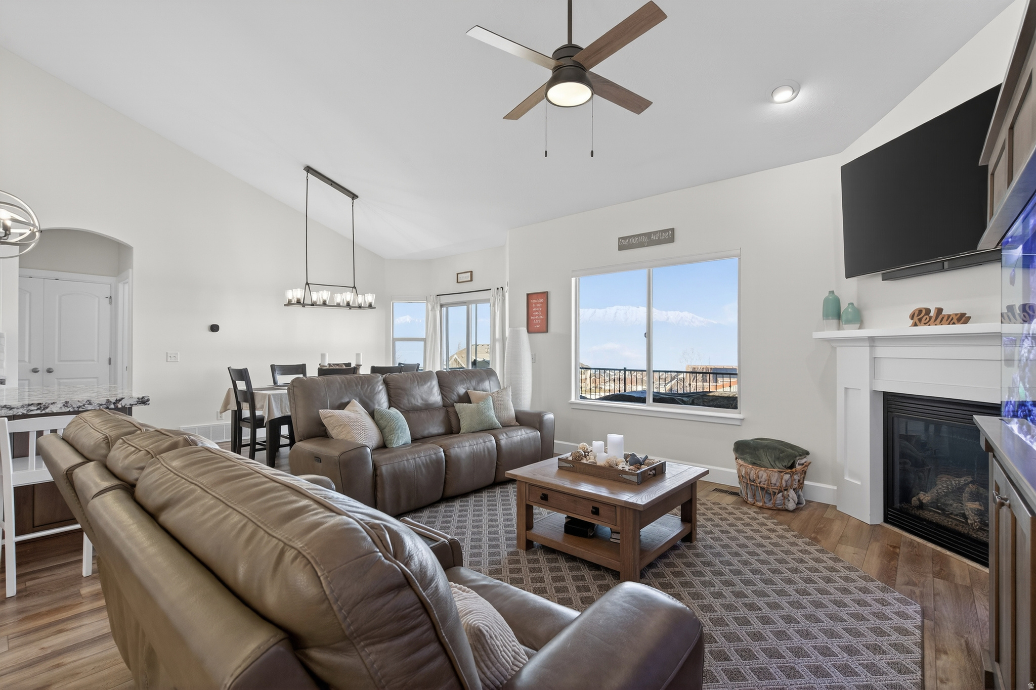 LAKE MOUNTAIN ESTATES - Residential