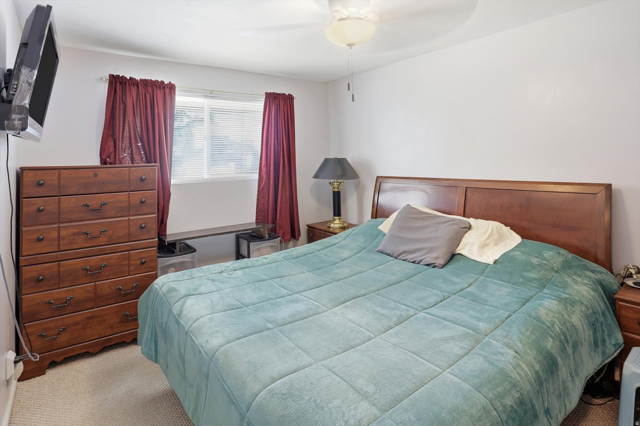 HILLS OF HOMES - Residential