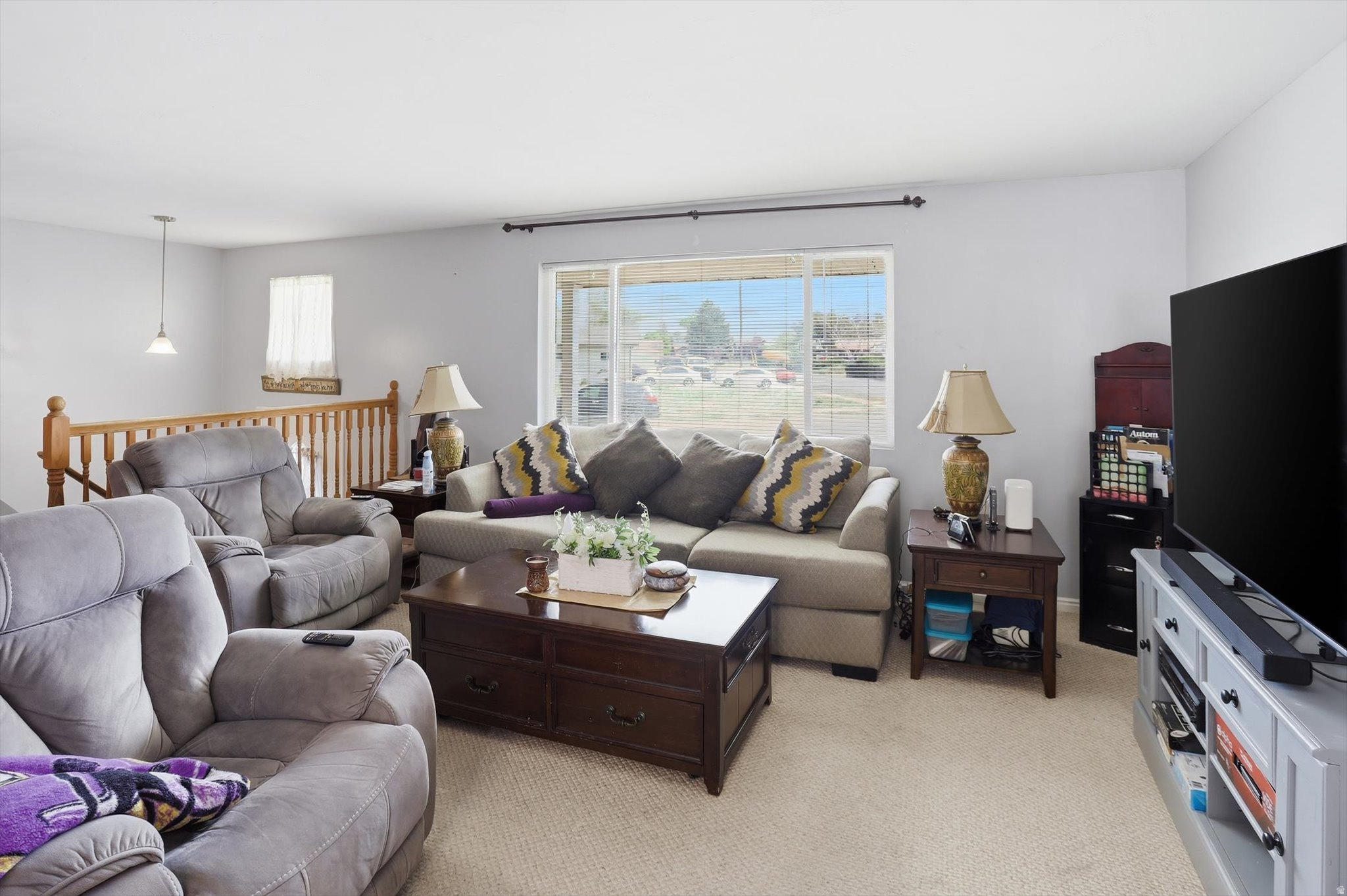 HILLS OF HOMES - Residential