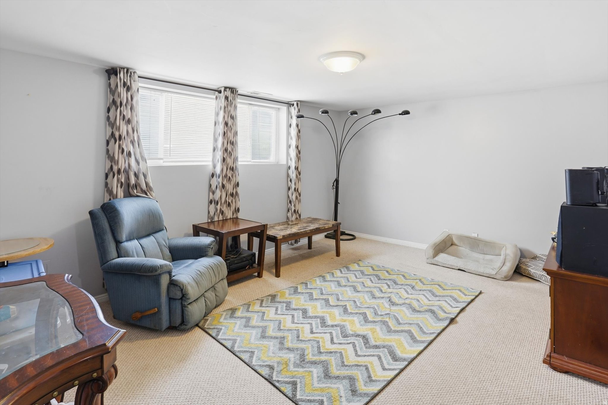 HILLS OF HOMES - Residential