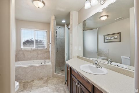 Tiny photo for 774 S ELIZA CT W, Farmington, UT 84025 (MLS # 2118094)