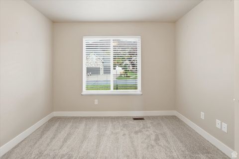 Tiny photo for 774 S ELIZA CT W, Farmington, UT 84025 (MLS # 2118094)