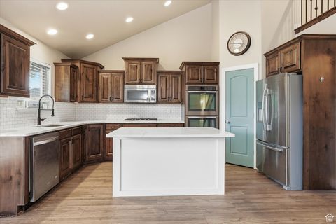 Tiny photo for 774 S ELIZA CT W, Farmington, UT 84025 (MLS # 2118094)