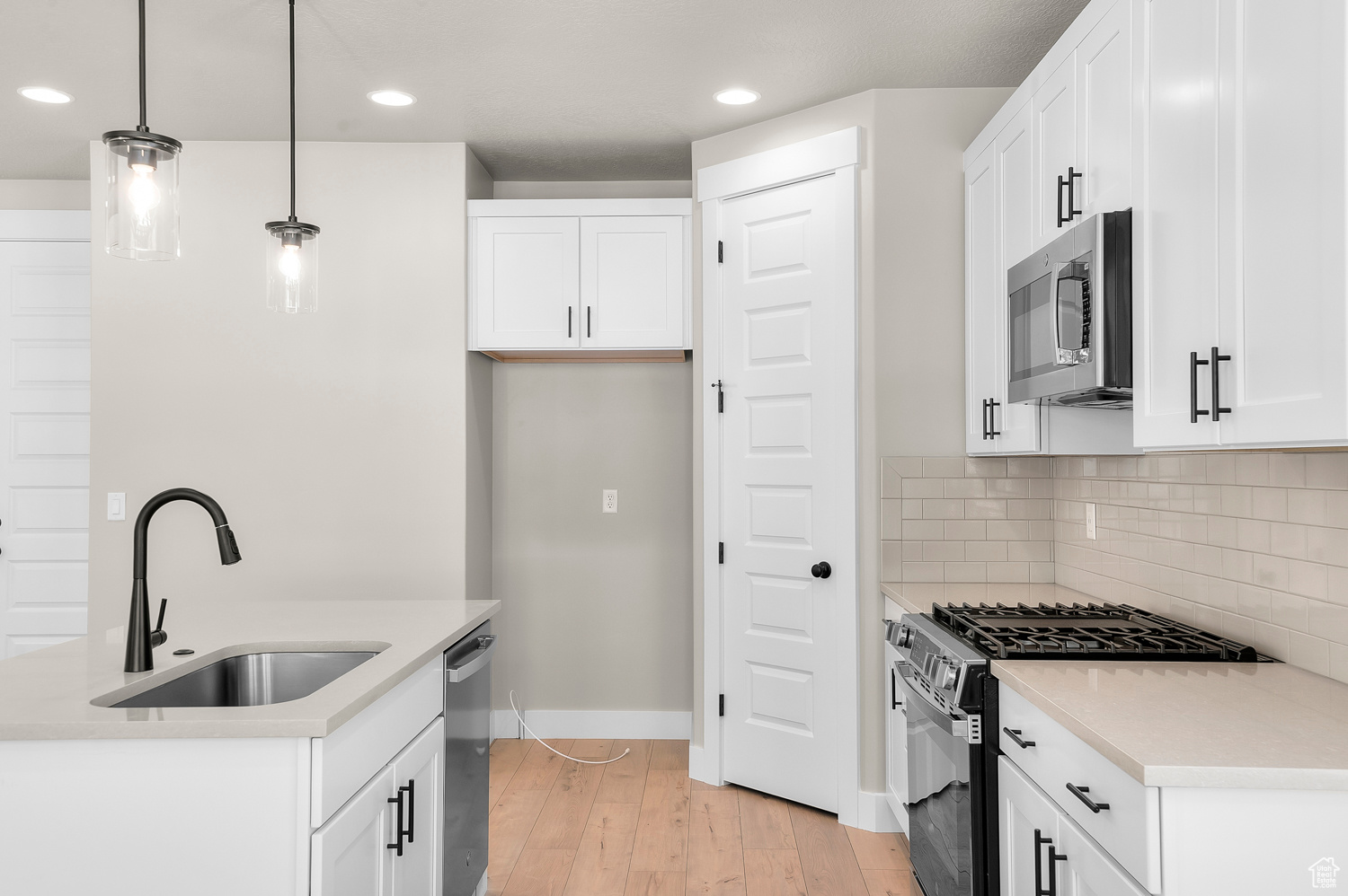 BIG WILLOW CREEK COTTAGE 904 - Residential