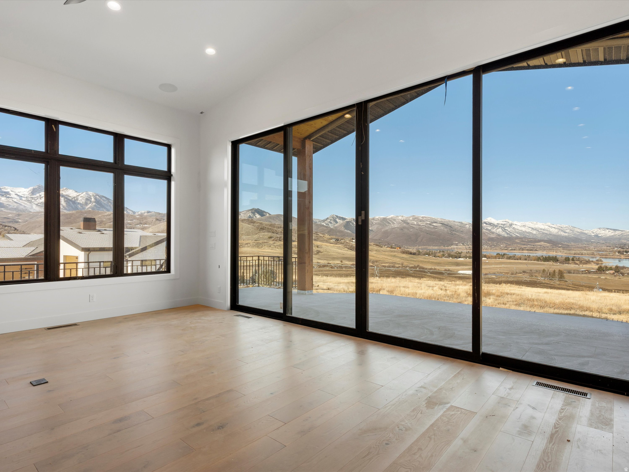 TRAPPER'S CROSSING - Residential