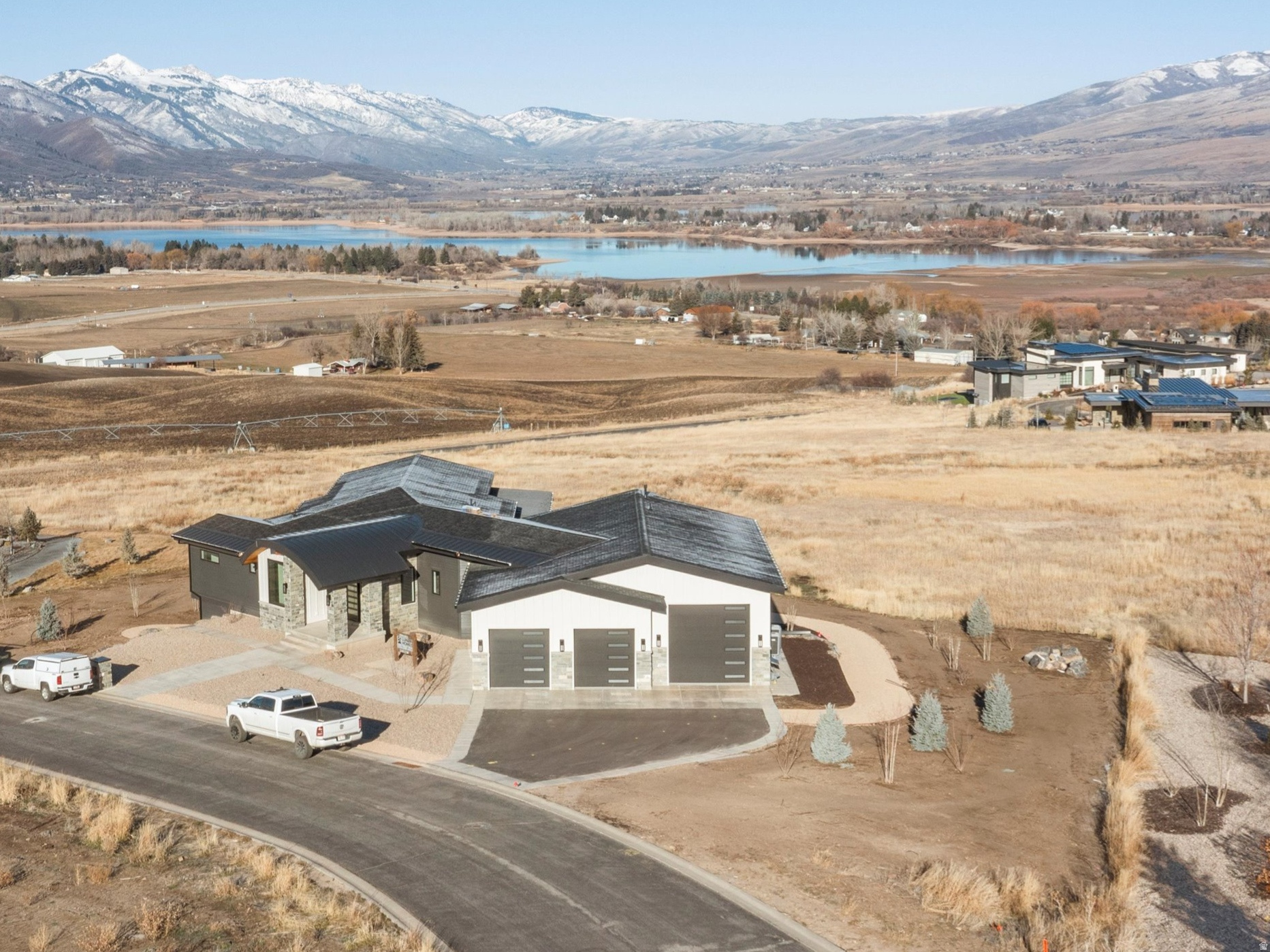 TRAPPER'S CROSSING - Residential