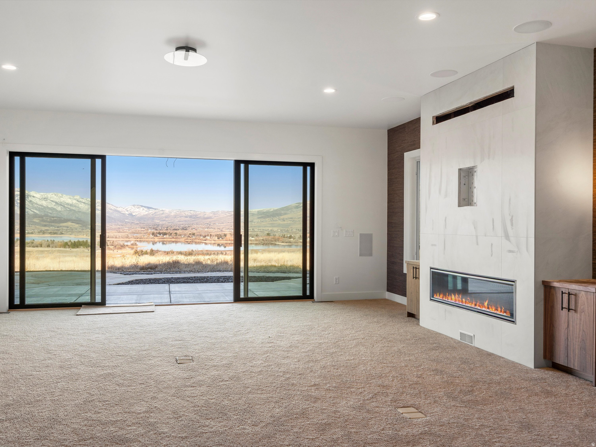 TRAPPER'S CROSSING - Residential