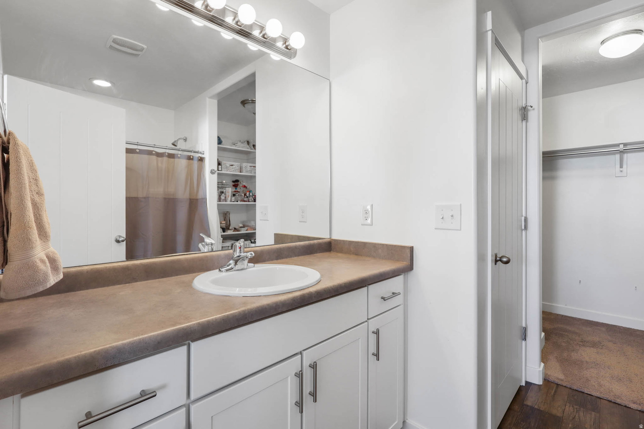 LEGACY FARMS - Residential