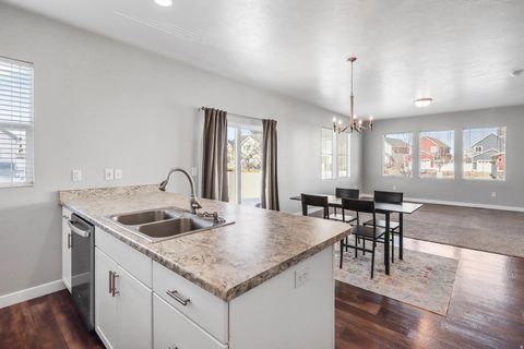 Tiny photo for 53 E JUBILEE DR, Saratoga Springs, UT 84045 (MLS # 2137640)