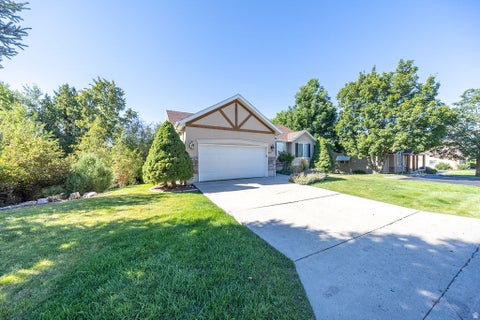 Tiny photo for 4819 E FAIRWAY OAKS (3925 N) DR N, Eden, UT 84310 (MLS # 2181807)
