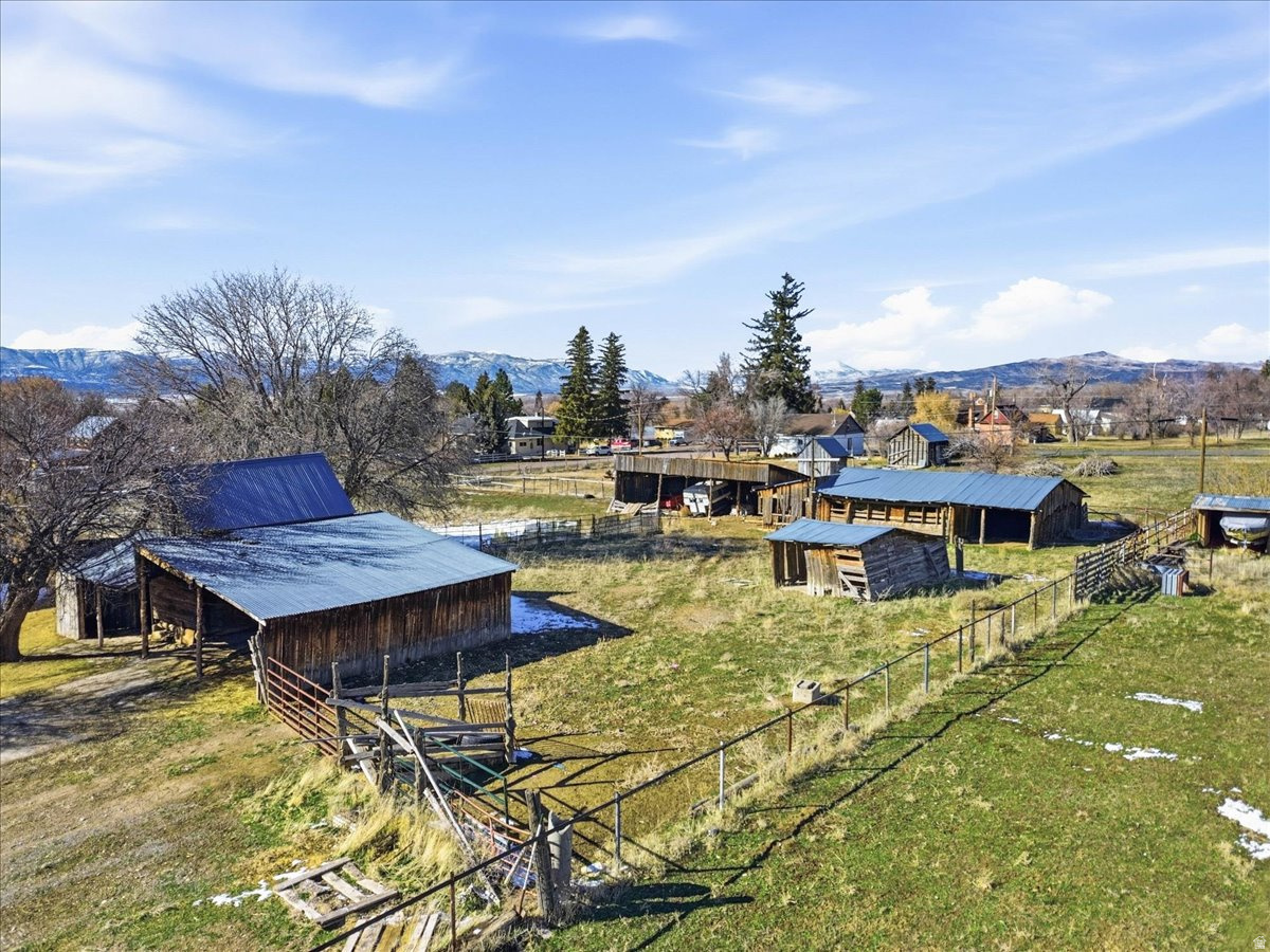 YOUNG PROPERTY - Residential