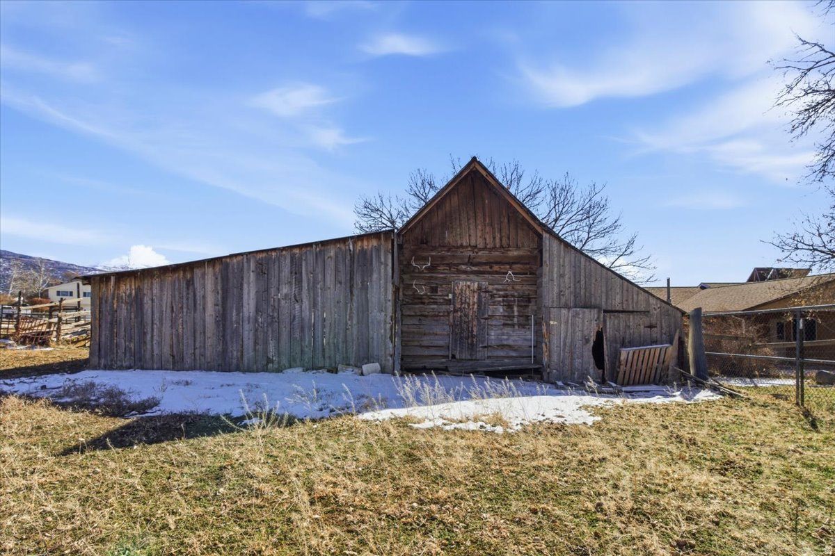 YOUNG PROPERTY - Residential