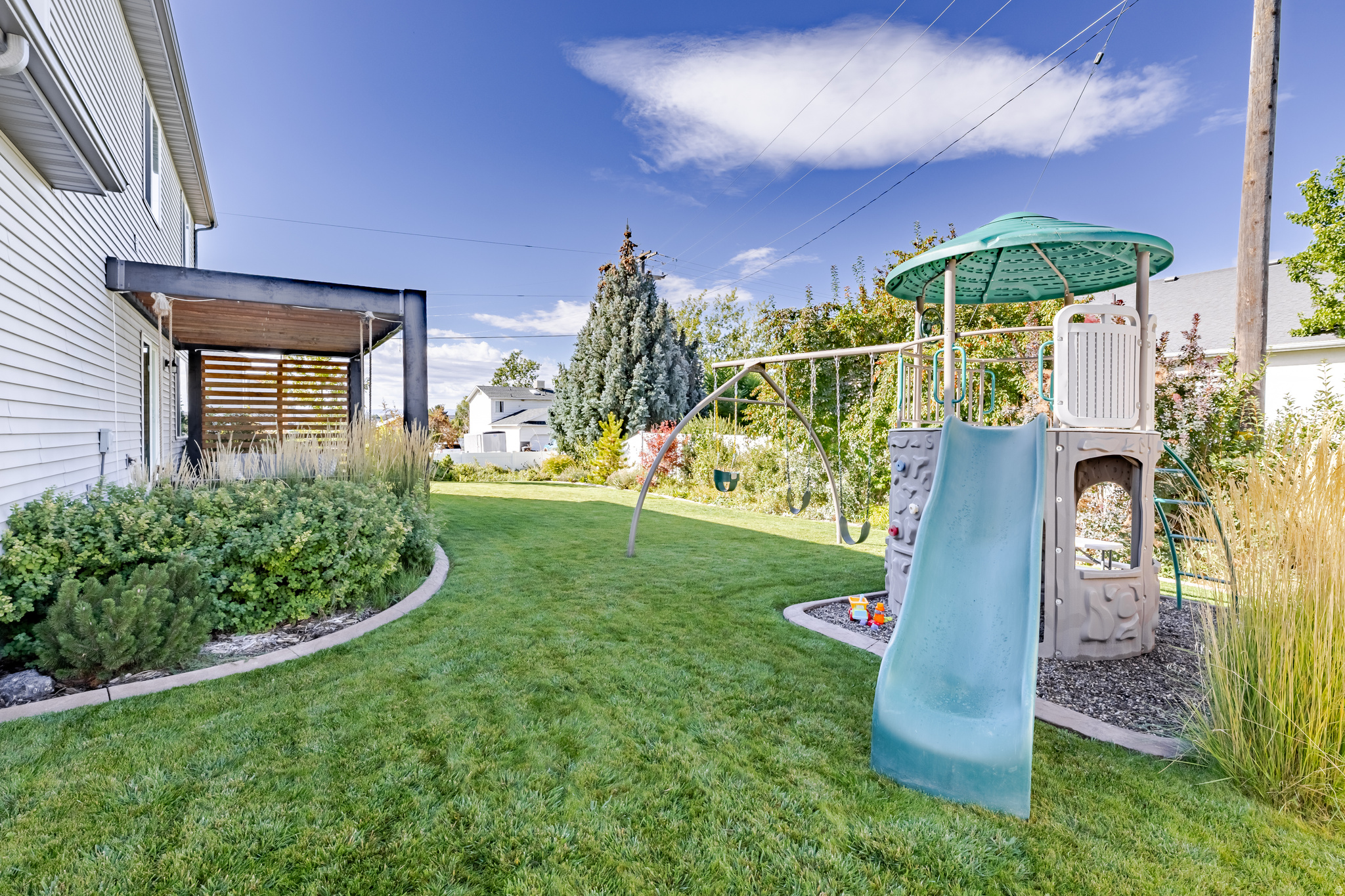 SADDLEROCK - Residential