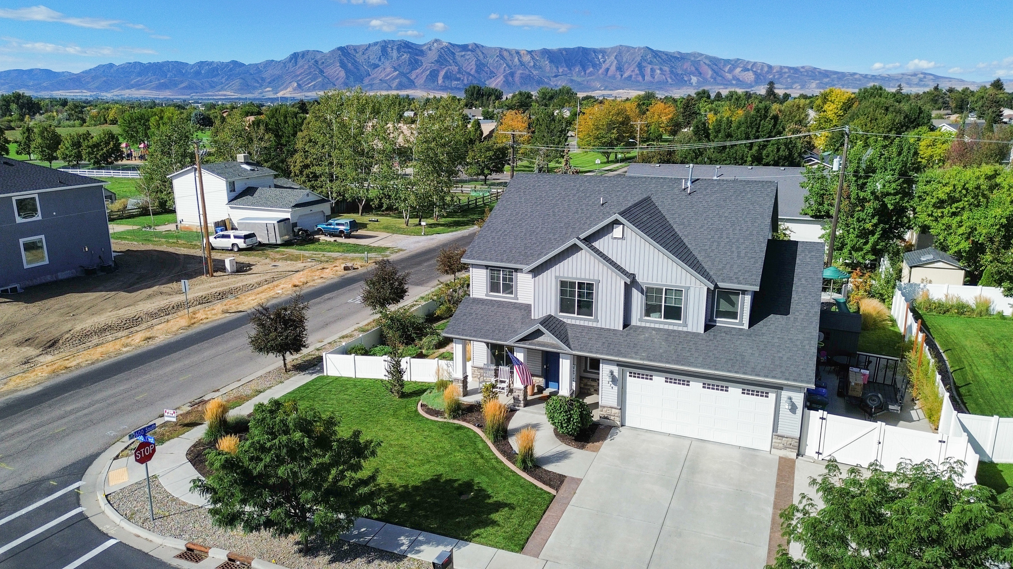 SADDLEROCK - Residential