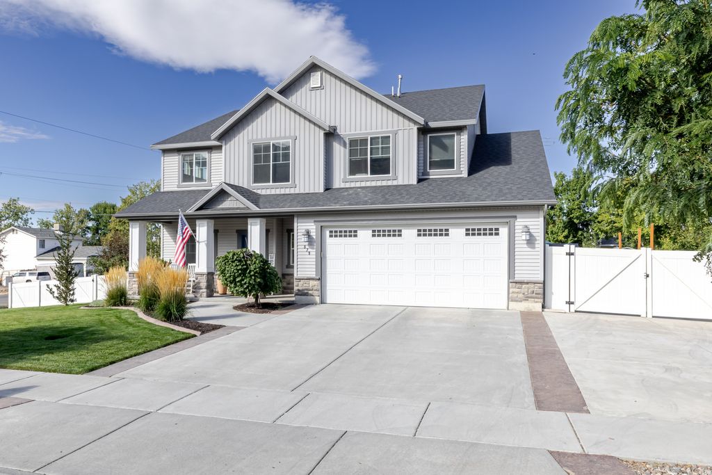 Photo of 579 S 850 E, River Heights, UT 84321 (MLS # 2136279)