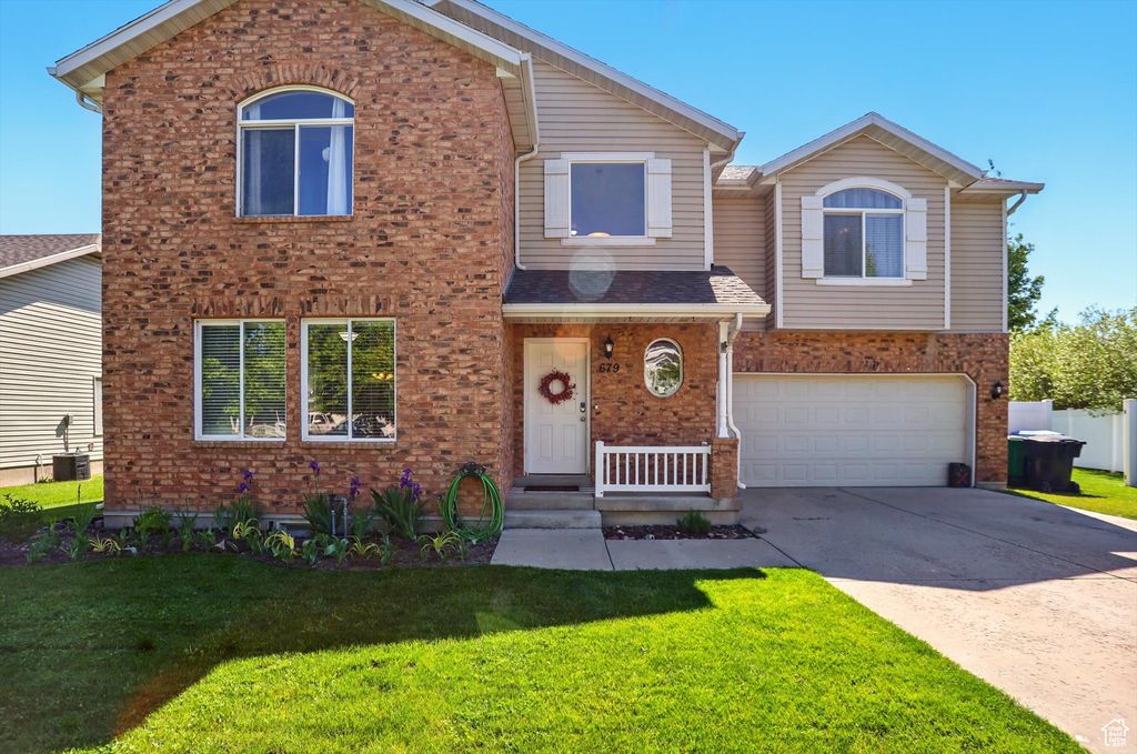 Photo of 679 S TRAIL CIR W, Logan, UT 84341 (MLS # 2087315)