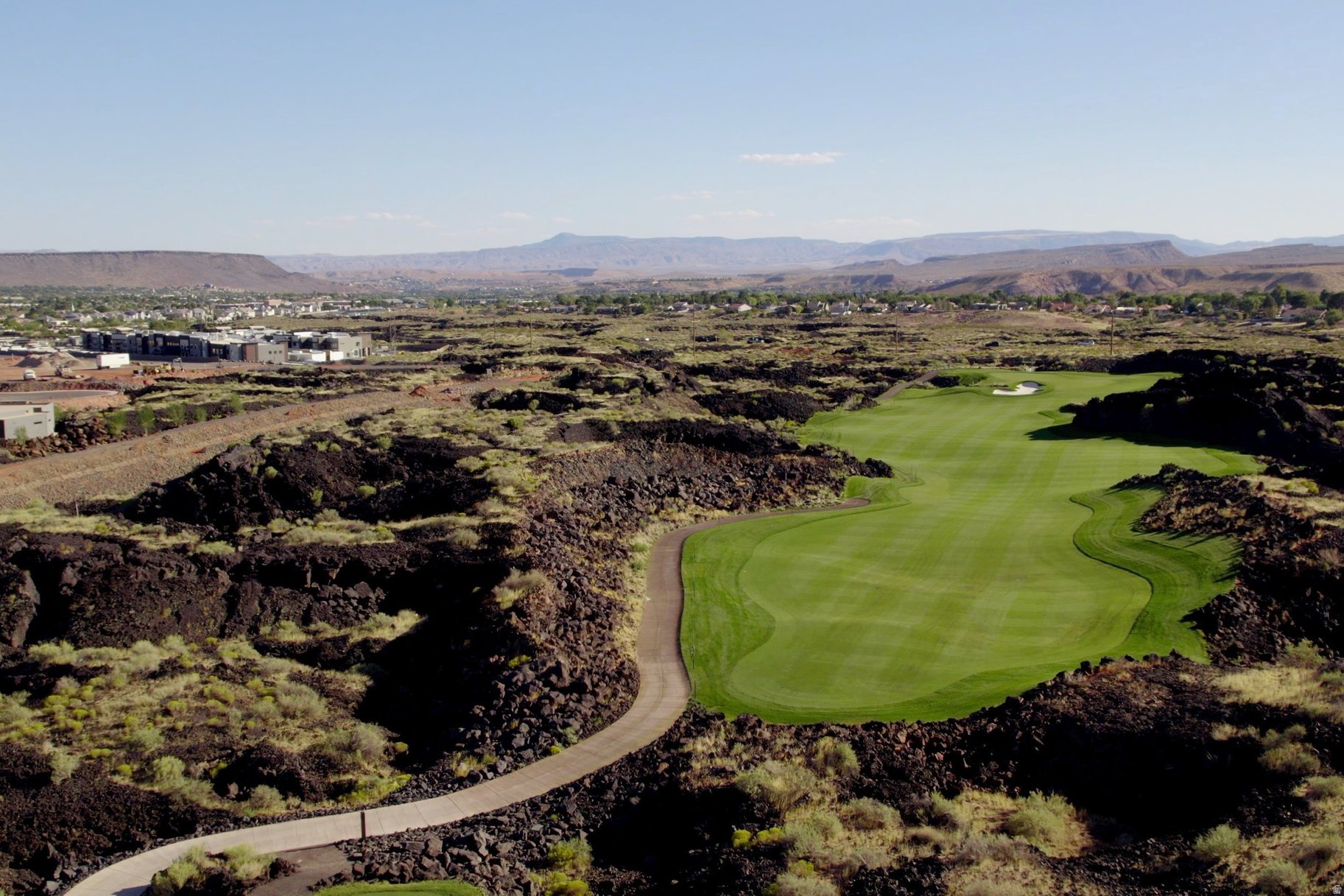 BLACK DESERT SOUTH VILLAGE - Land