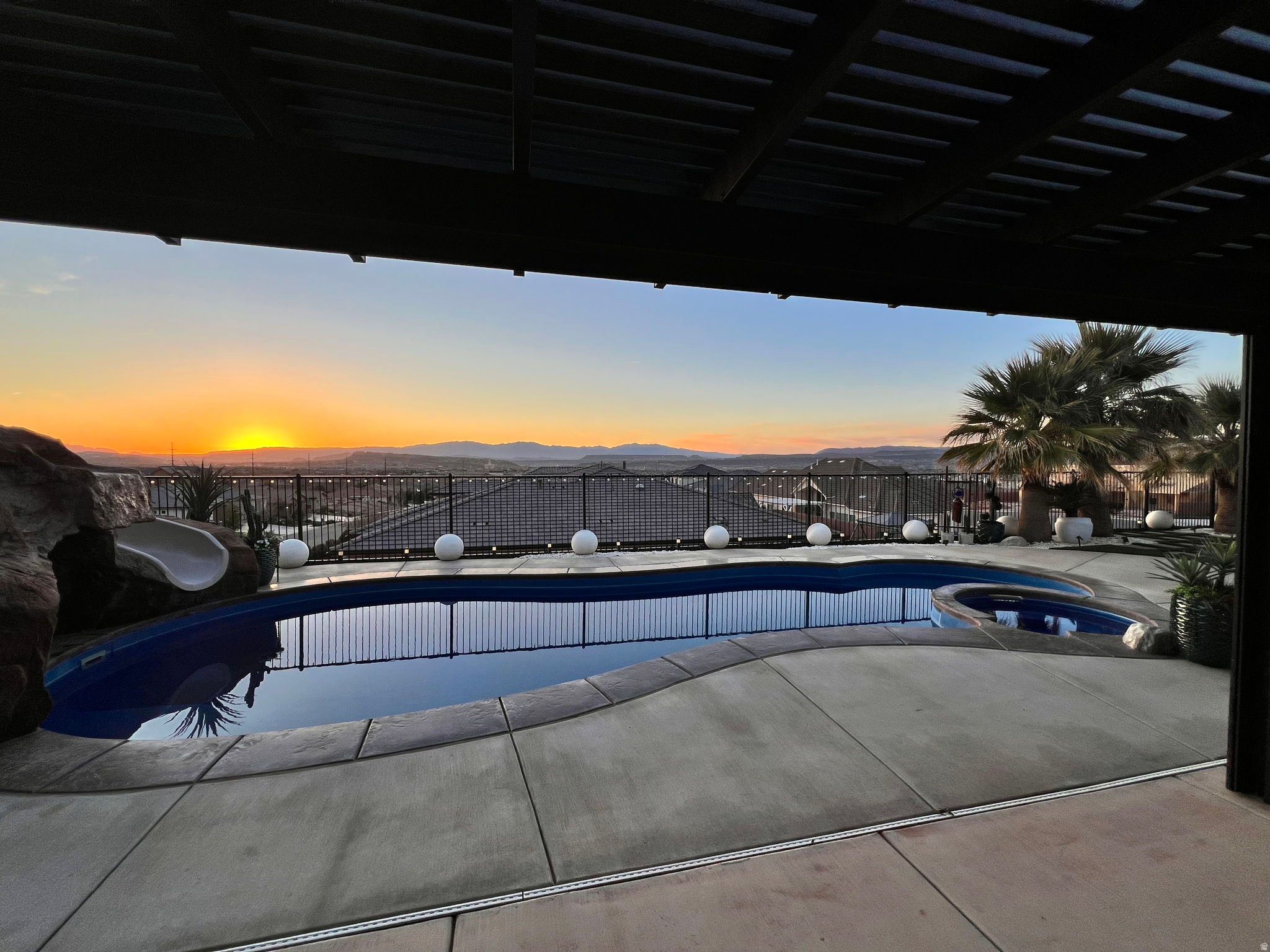 ROADRUNNER RIDGE PH 3 - Residential