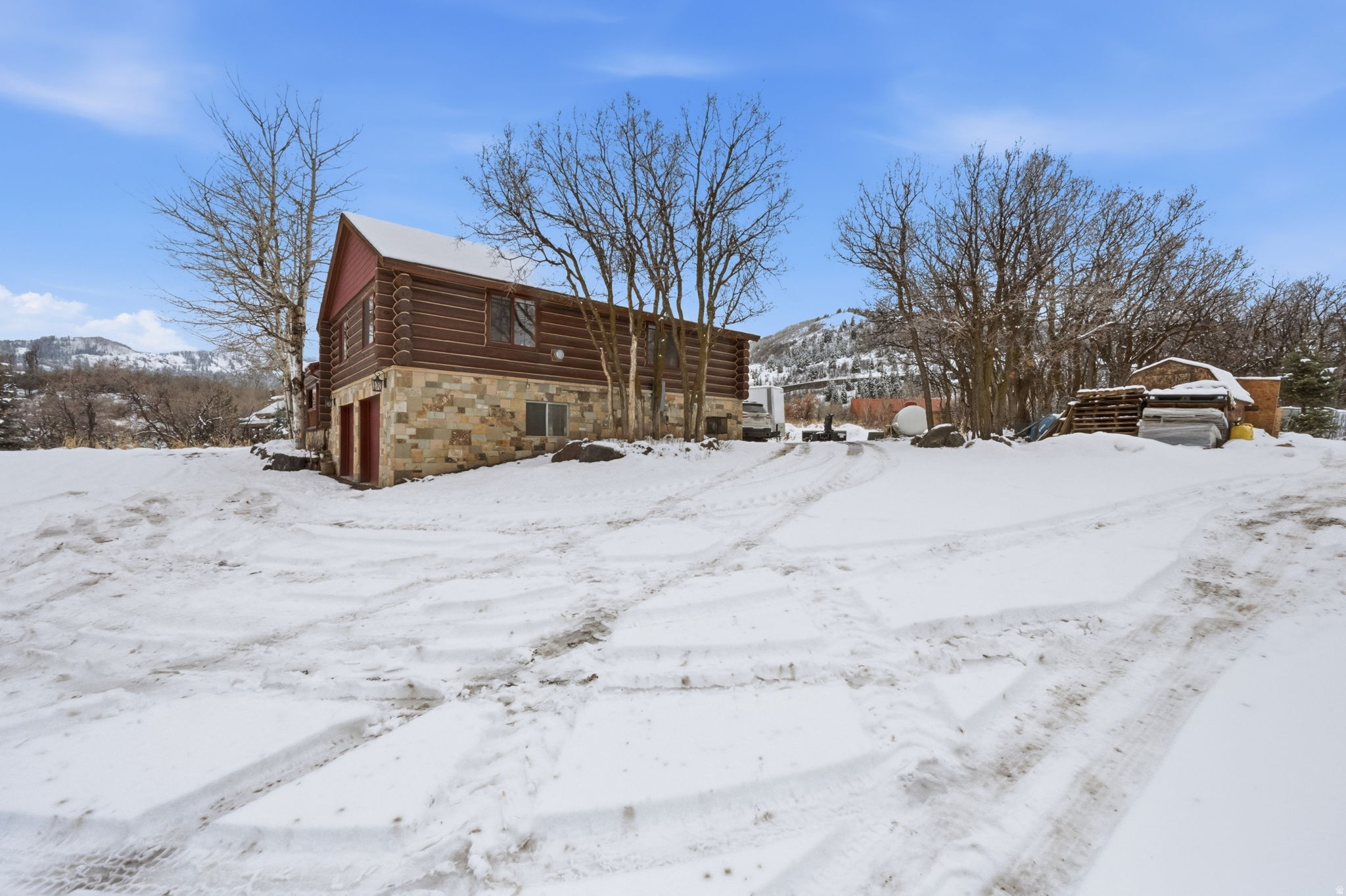 TIMBER LAKES - Residential