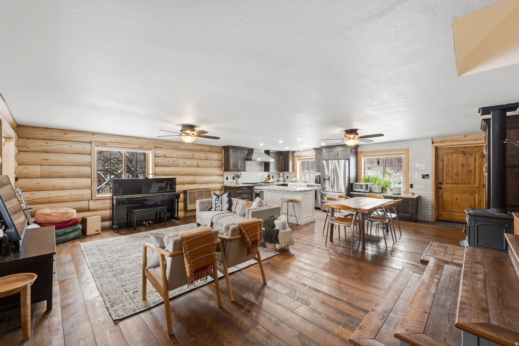 TIMBER LAKES - Residential