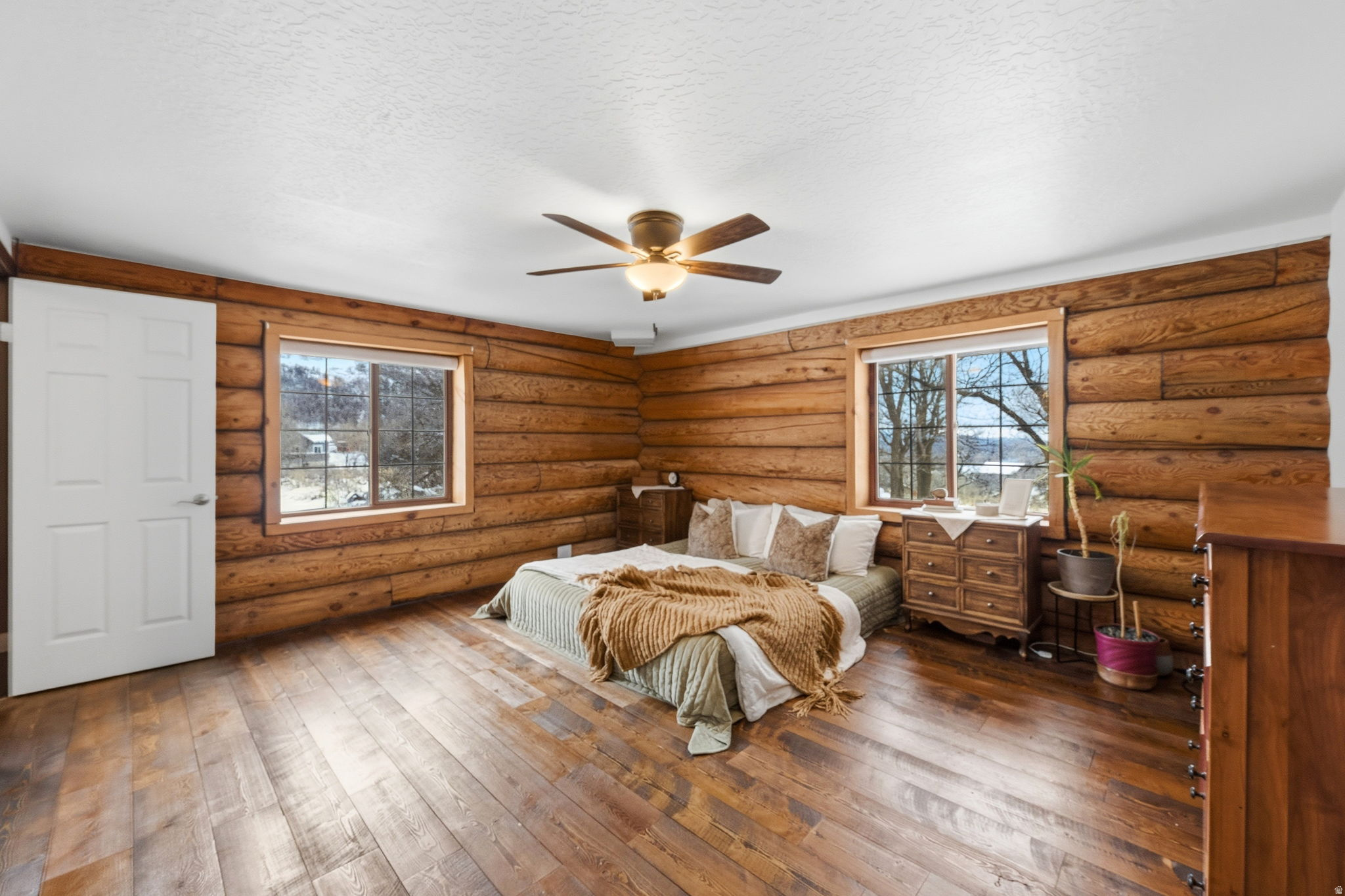 TIMBER LAKES - Residential