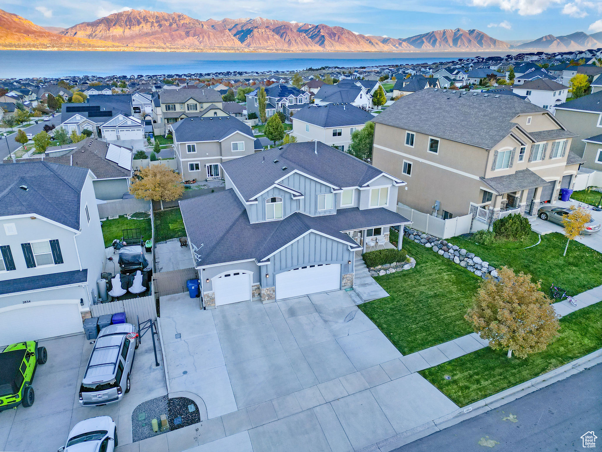 VILLAGE OF FOX HOLLOW - Residential