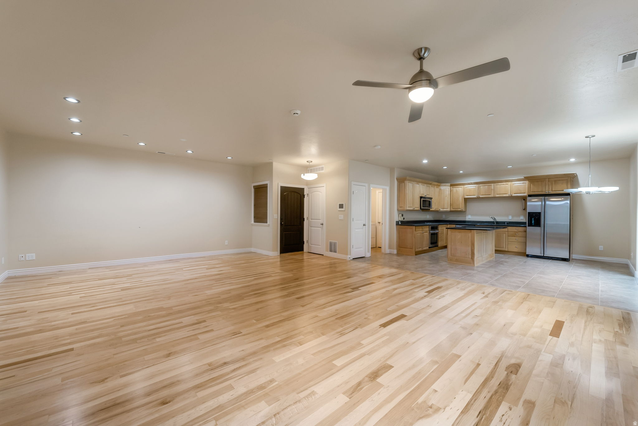 MONTROSE VILLAGE - Residential