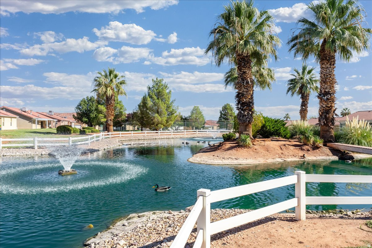 PADRE LAKES TH - Residential