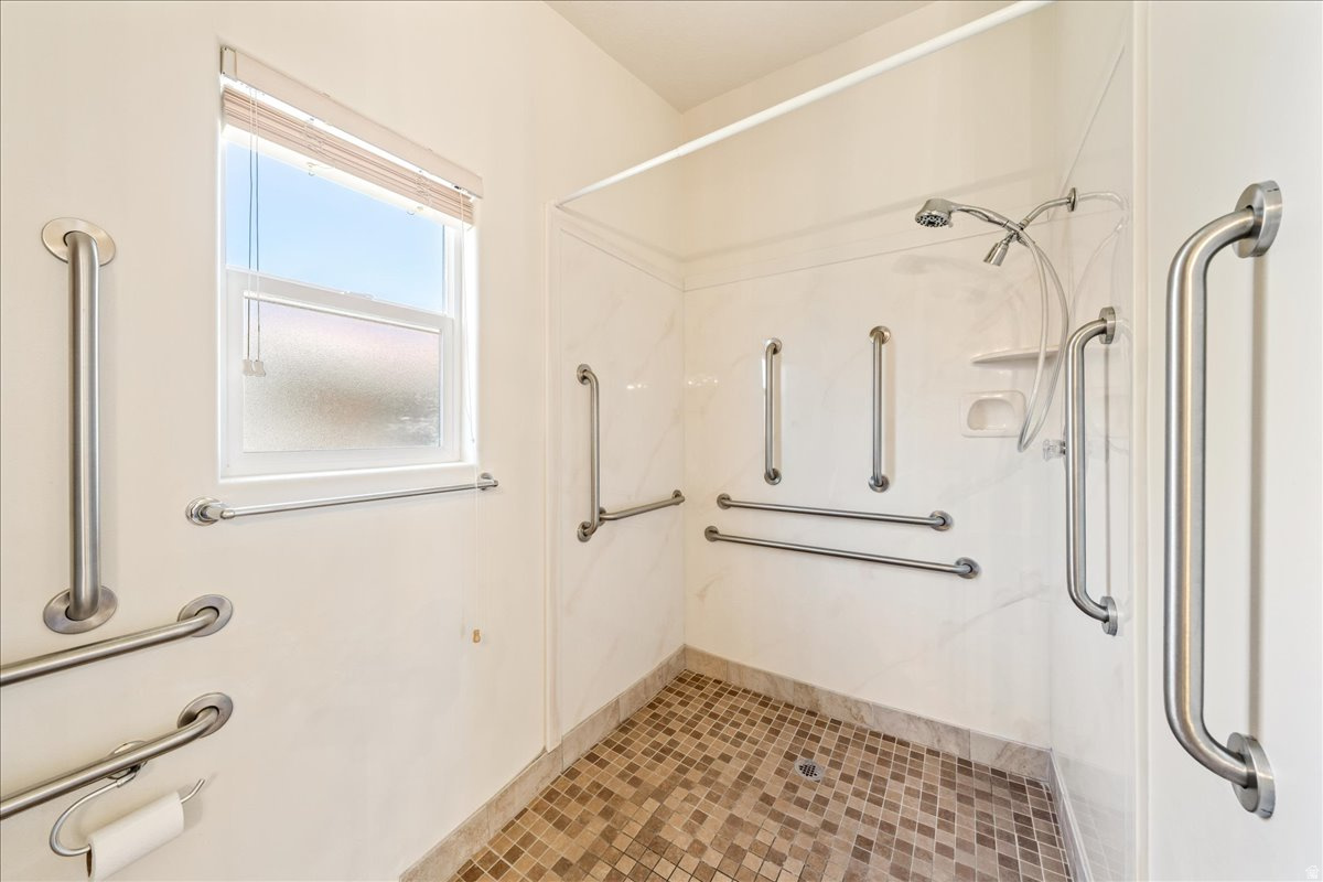 PADRE LAKES TH - Residential