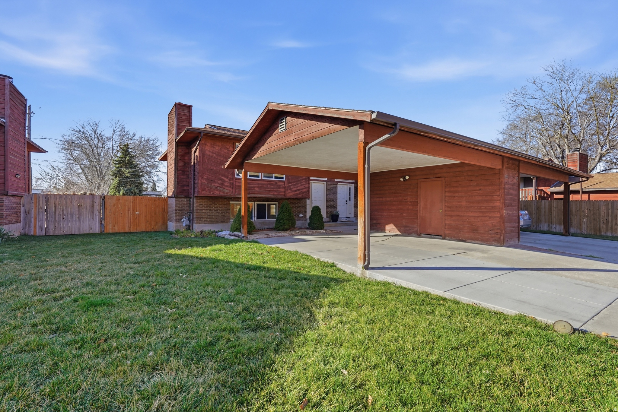 WOODCREEK CONDM - Residential