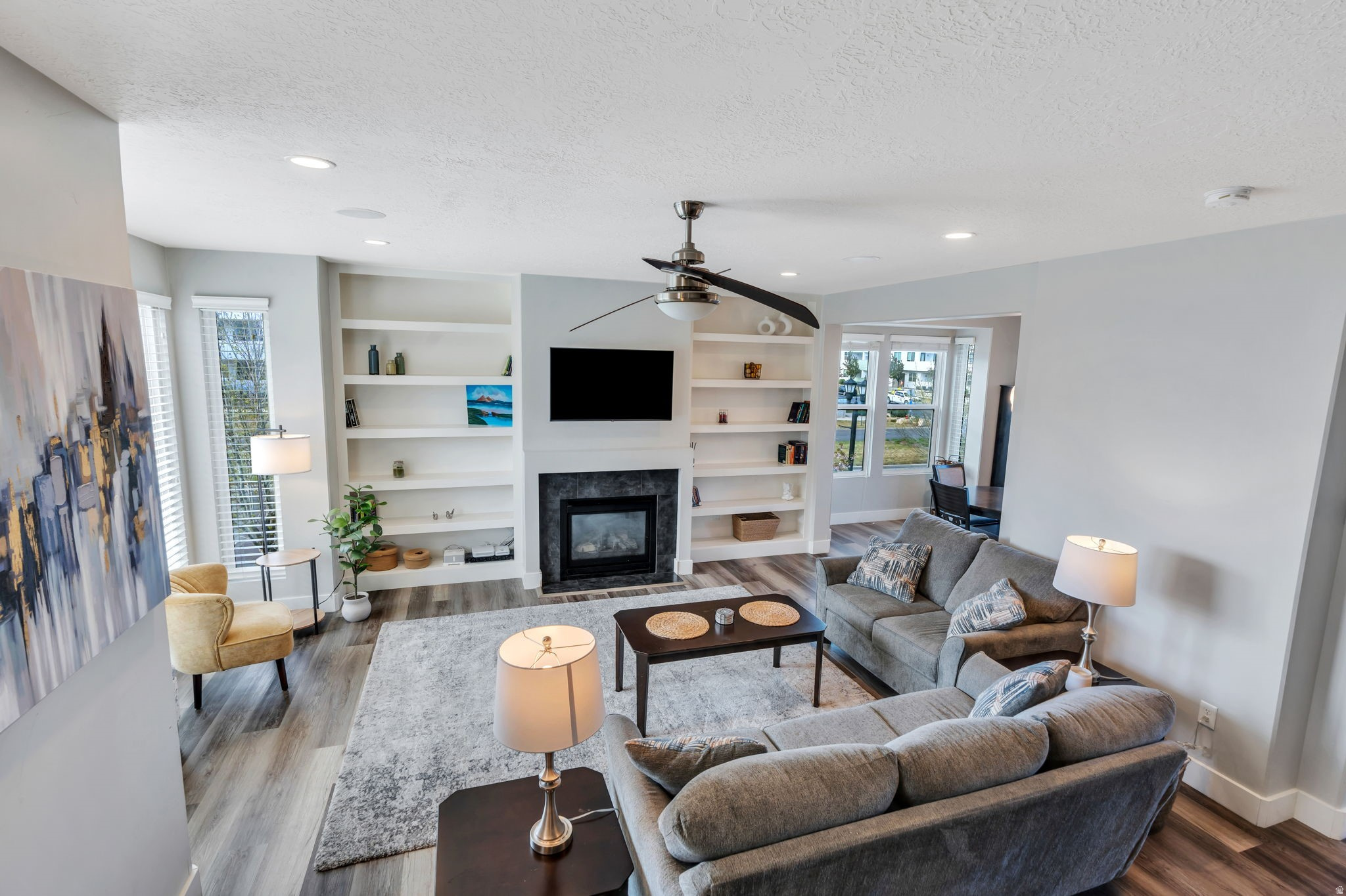 DAYBREAK - Residential