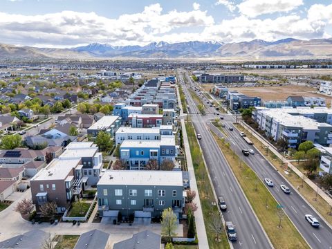 Tiny photo for 4917 W DAYBREAK PKWY, South Jordan, UT 84009 (MLS # 2151075)